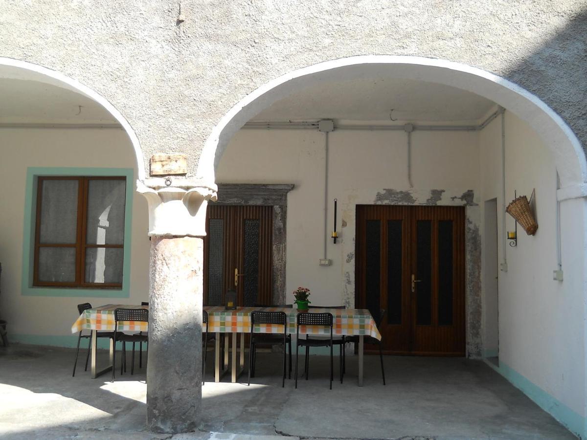 Appartamento Al Ponte Marone Exterior foto